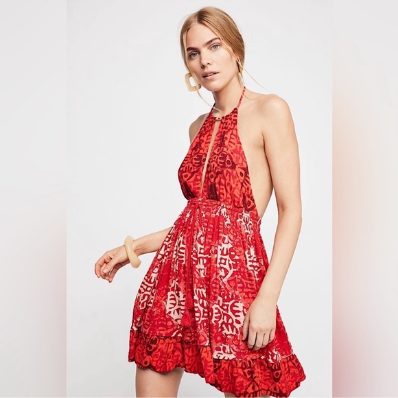 👗 Free People Red Beach Day Mini Dress Small Halter Backless Boho Festival 👗 - Picture 1 of 6